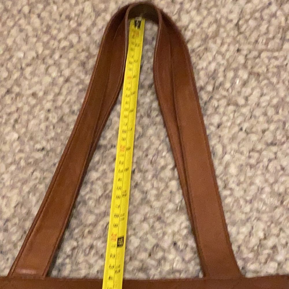 Chanel Vintage brown tote bag . - Picture 15 of 17